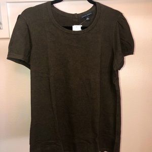 NWT cotton silk blend blouse w/button back detail